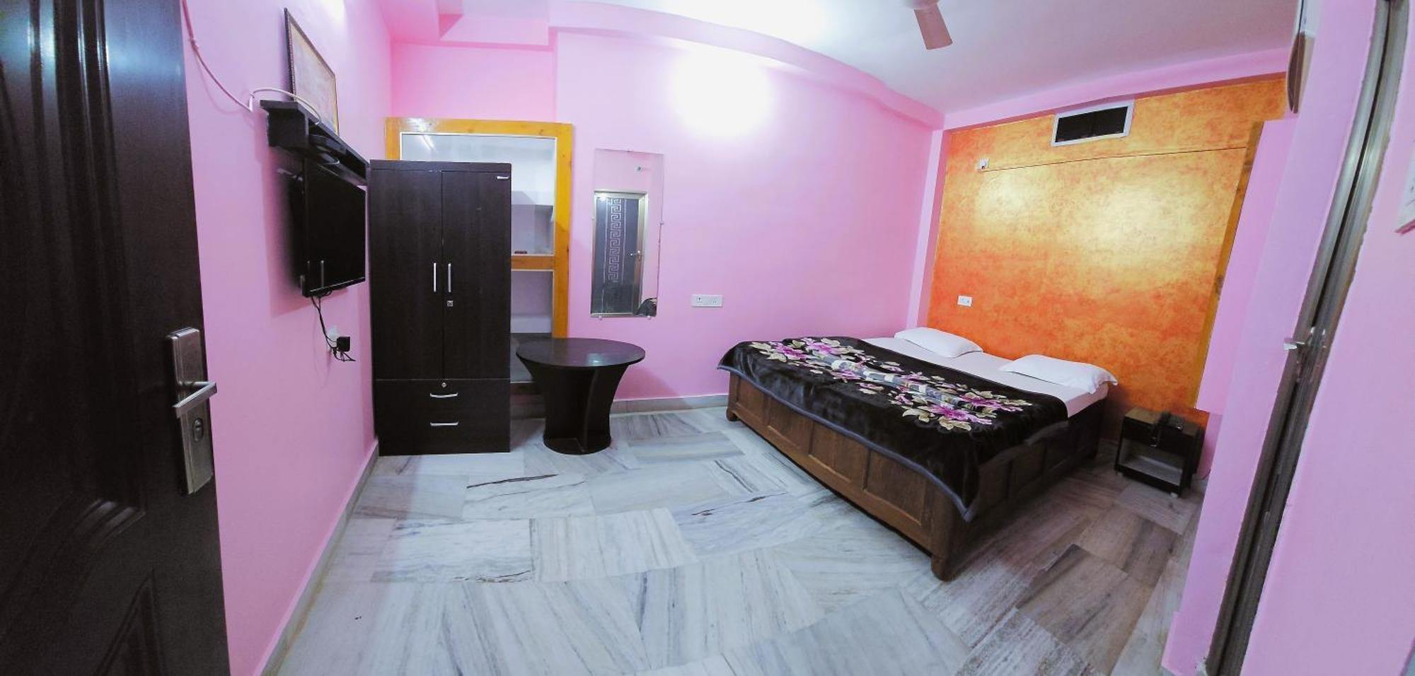Banjara House Hostel Varanasi Exterior foto
